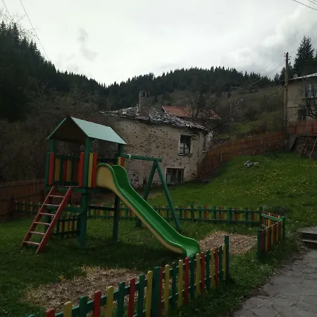Ξενοδοχείο Vlahvi's House Stoykite